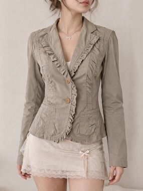 Vtg. Y2K DKNY Tan Ruffle Trim Fitted Cotton Blend Blazer Coquette Jacket Size 4